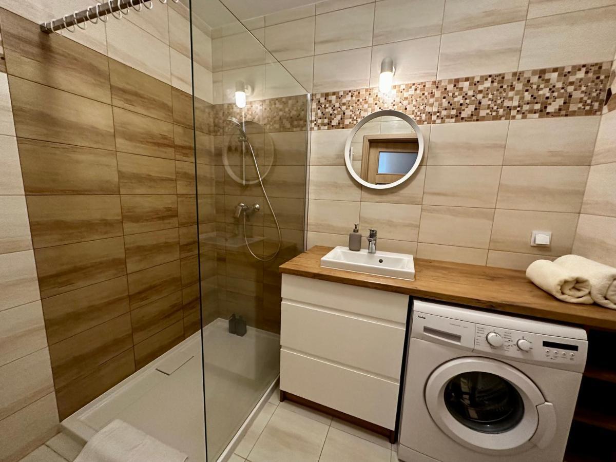 Tresor Pulaskiego Apartments Krakau Buitenkant foto